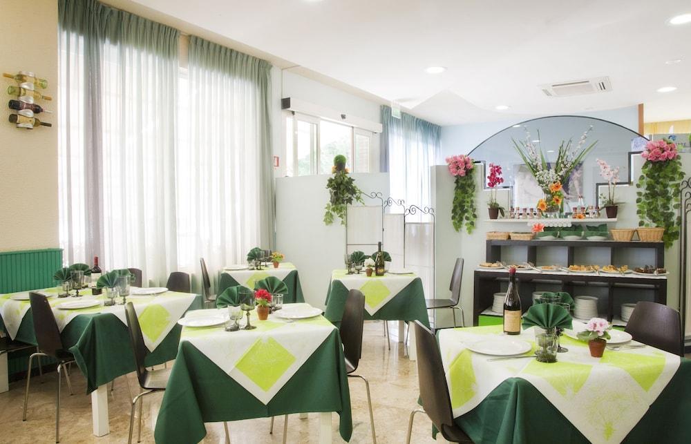 Hotel Olympic Milano Marittima Exterior photo