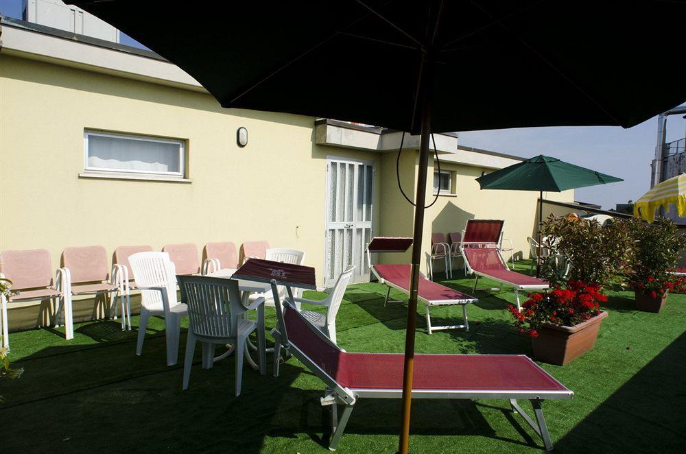 Hotel Olympic Milano Marittima Exterior photo