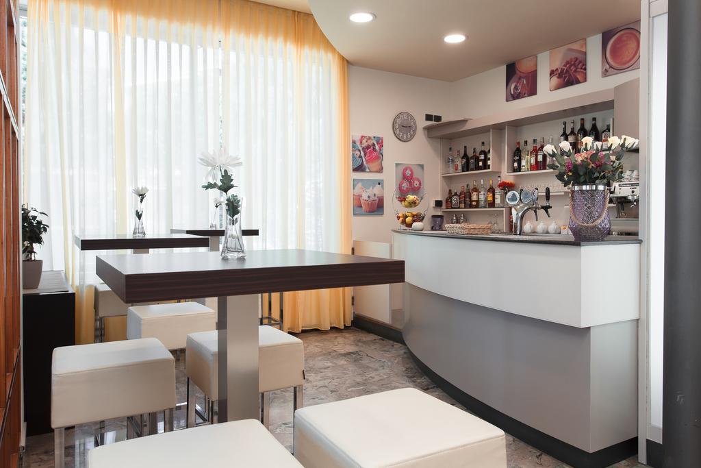 Hotel Olympic Milano Marittima Exterior photo
