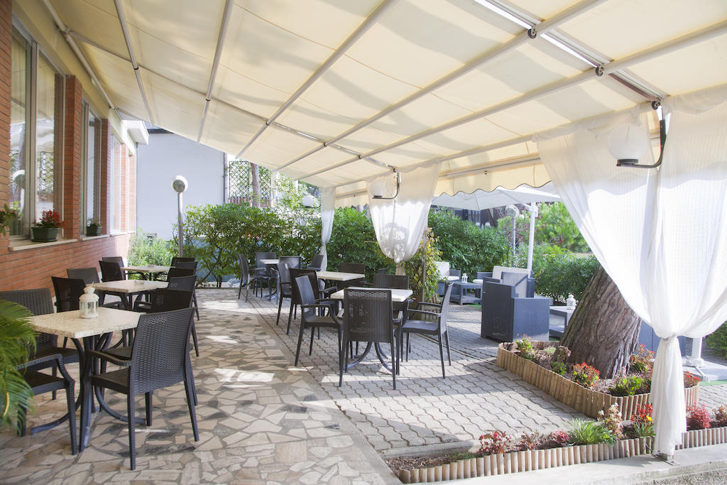 Hotel Olympic Milano Marittima Exterior photo